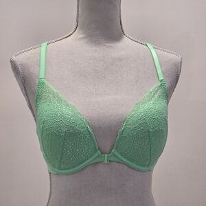 Victoria's Secret PINK 32DD Date Push Up Bra